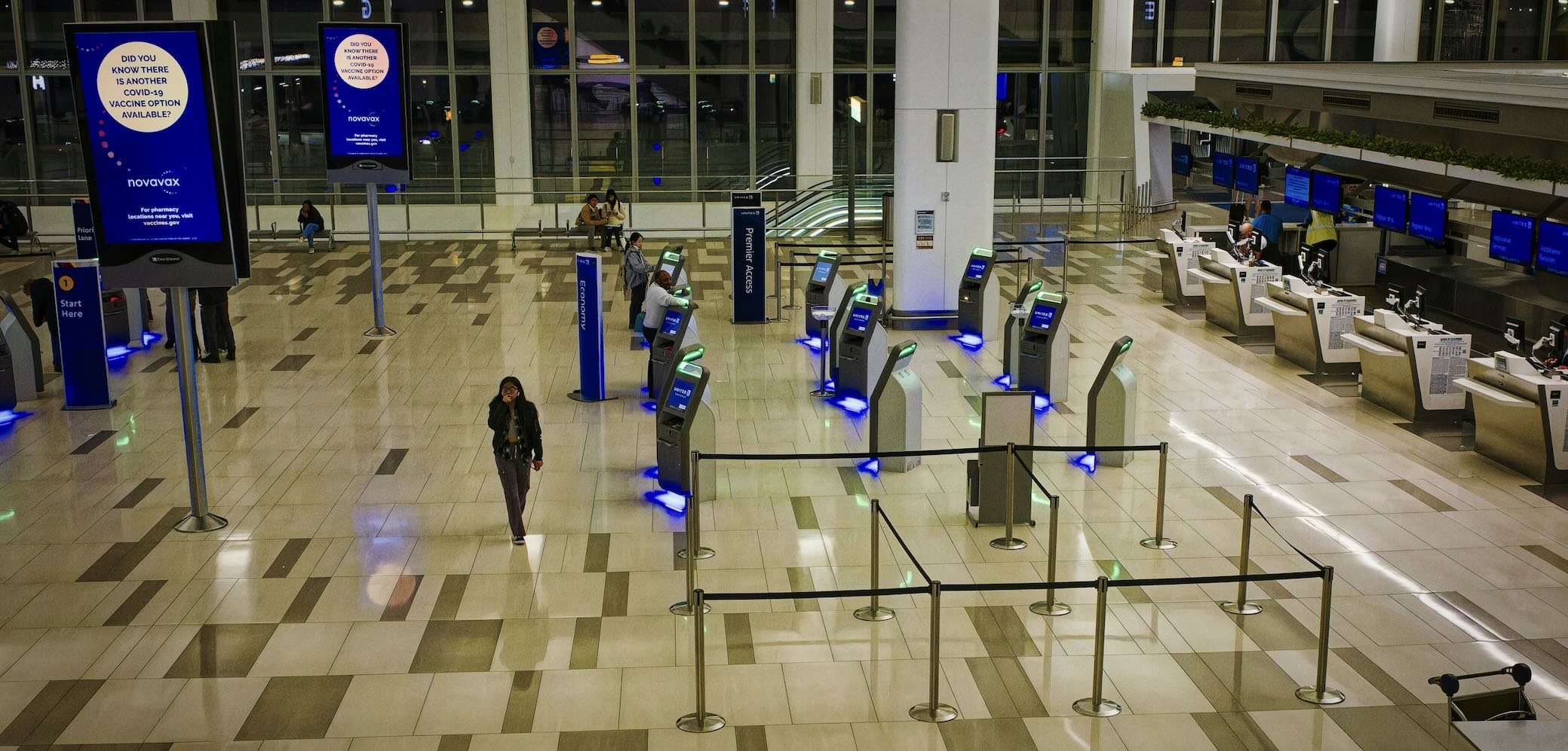Implementación de Tótems Biométricos en el aeropuerto de Santiago